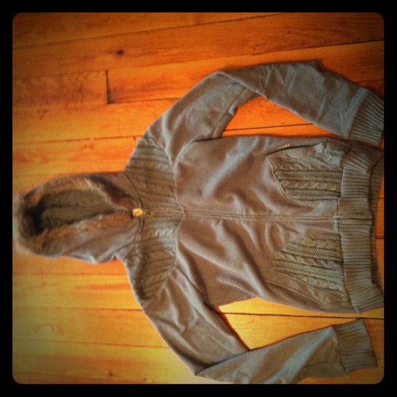 Gray Billabong hoodie