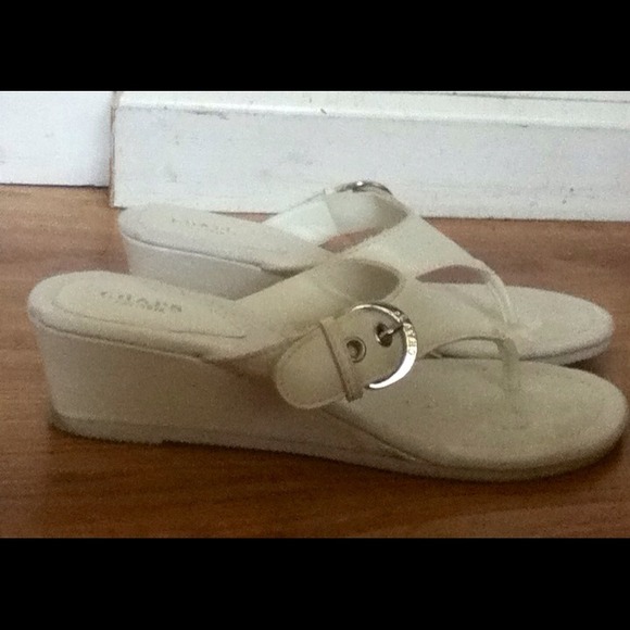 HOLD for @lyntran🌺Chaps White Wedge Sandals - Picture 2 of 4