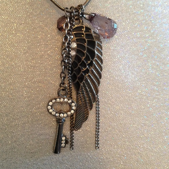 Necklace - Picture 2 of 2