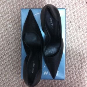 Nine West Aarona Nero Leather Pump
