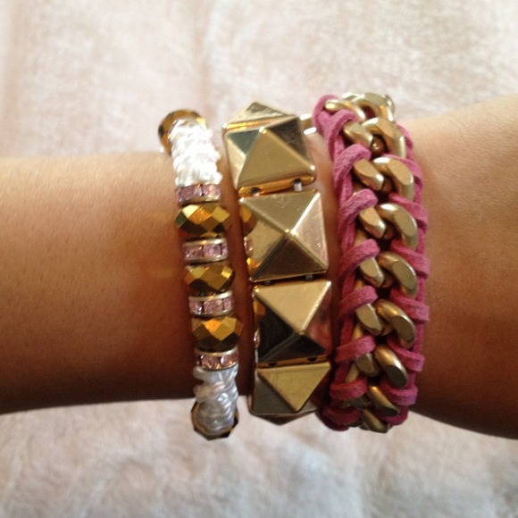 Bracelet
