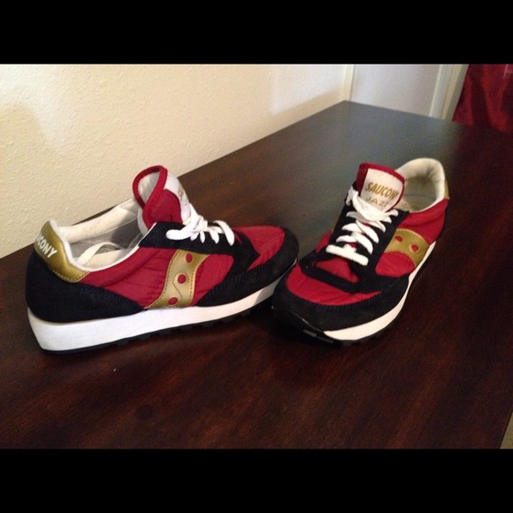 Saucony tennis shoes🎈price reduced🎈