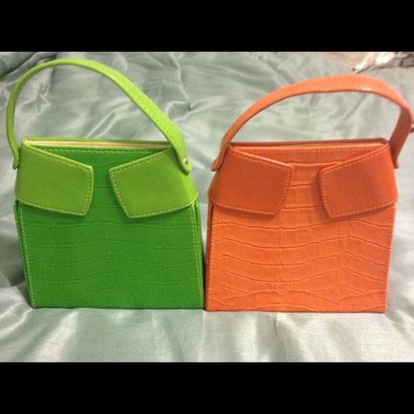 Set of 2 pocketbooks