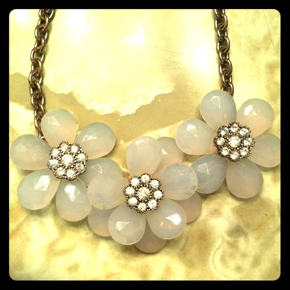 3 flora necklace