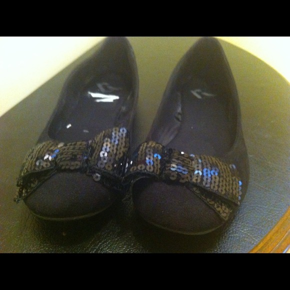 ☀☀☀soldFlat- heeled shoes- great bargain