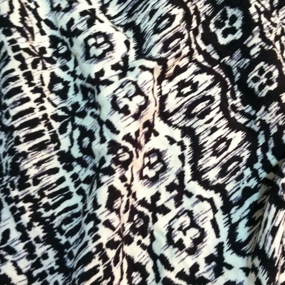 Strapless ruffle dress - Picture 2 of 3