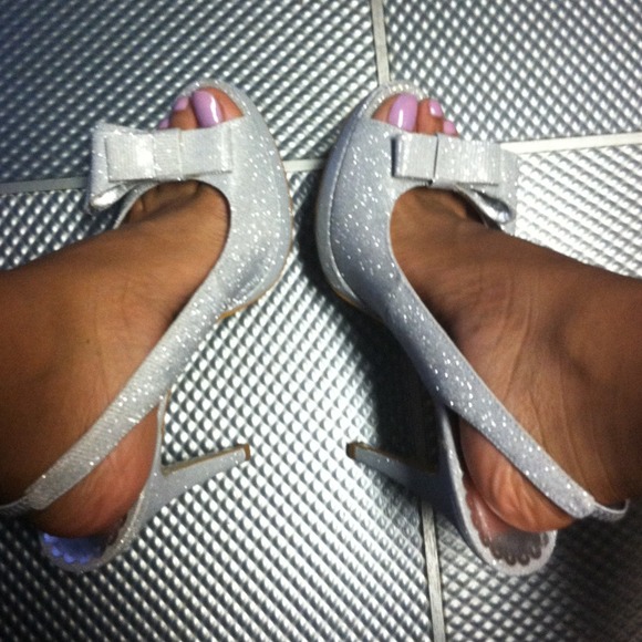 Cinderella Heels ! - Picture 2 of 2