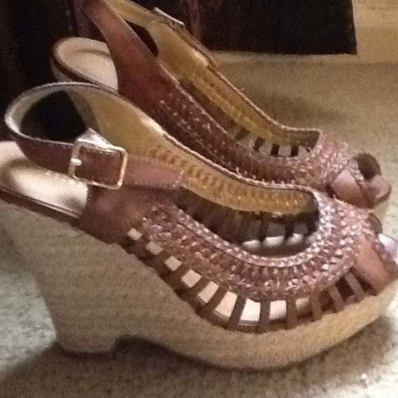 ✋Reserved✋Wedge sandals