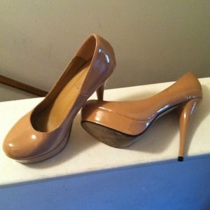 RESERVE FOR @biancajett Stilettos in Nude