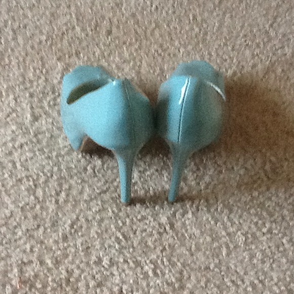 Baby bluiesh teal stilettos - Picture 2 of 4