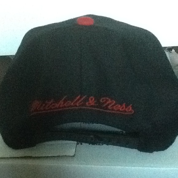 Bulls SnapBack new - Picture 2 of 2