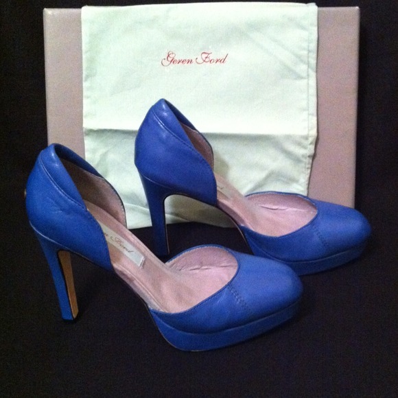 💢SOLD💢 NEW Geren Ford blue pumps - Picture 2 of 4
