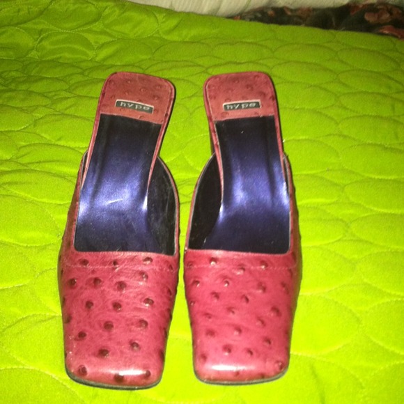Faux alligator mules by hype - Picture 1 of 2
