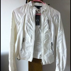 🔴sOLD Nwt White Armani Exchange jacket