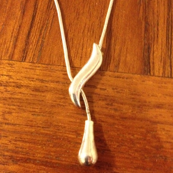 Jewelry - Silver Necklace w/Teardrop Jewelry - Silver Necklace w/Teardrop