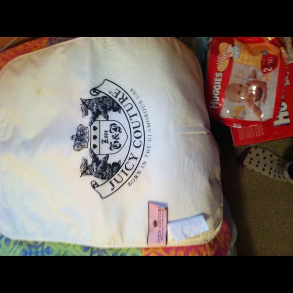 Juicy Couture Diaper Bag - Picture 2 of 2