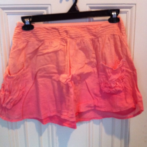 Pink ombre skirt. 3 Shades of pink. Two pockets