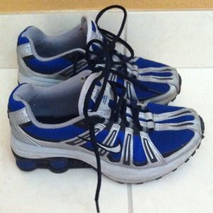 🔵Reserved for Maggie till 10/26🔵Nike shox  🎉