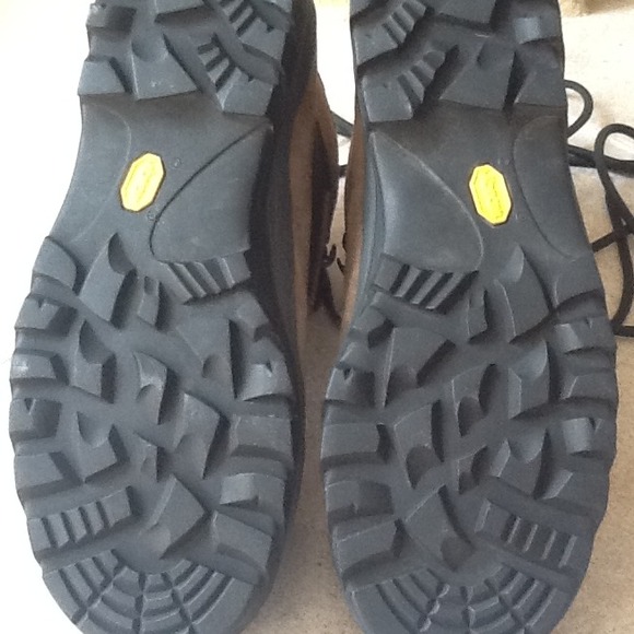 [ SOLD ]@sherenem NEW Hiking BOOTS - Picture 5 of 5