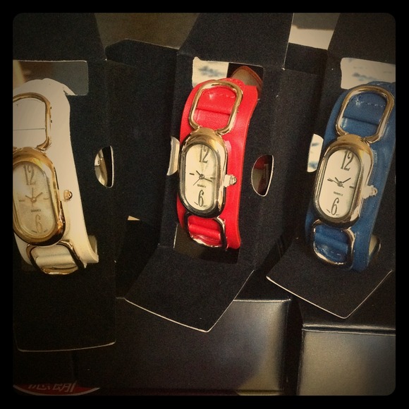 RESERVED FOR KELSTHRIFTY83 A trio of cuties! NWOT