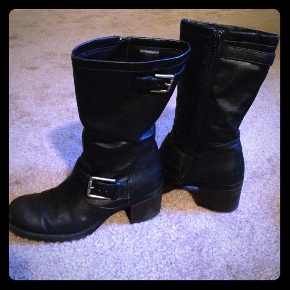 SOLD Black boots with buckles
