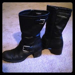 SOLD Black boots with buckles
