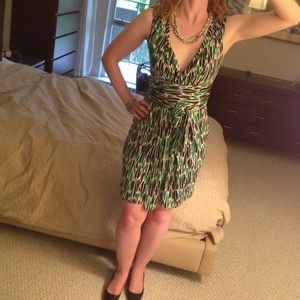 REDUCED-Classic DVF silk wrap dress in green/black