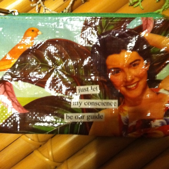 Bundle - Picture 2 of 4