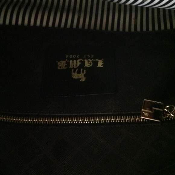 ❌SALE❌100% auth. NEW L.A.M.B handbag - Picture 3 of 4