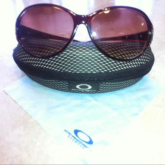 ❗SOLD❗ New Oakley Signature Series sunglasses