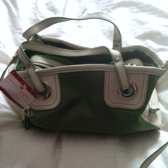 NWT Tommy Hilfiger bag. Bundled for Momhahn