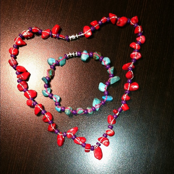Coral stone chip necklace n turquoise bracelet - Picture 1 of 1