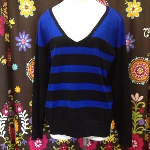 Sweaters - 🎀Reserved @hobbswife NWOT Cobalt shimmer & black Sweaters - 🎀Reserved @hobbswife NWOT Cobalt shimmer & black