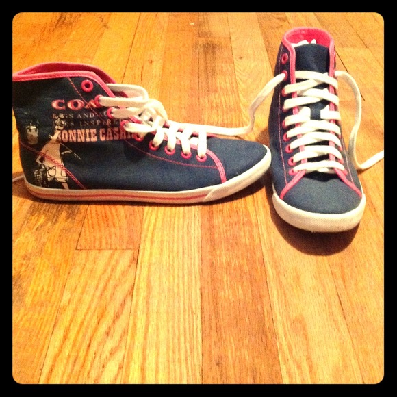 Reserved Coach Ariane Girl Blue Hi Tattoo Sneakers