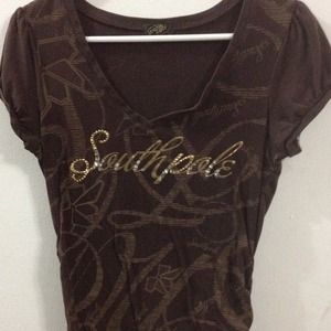 💢💢RESERVED💢💢2 shirts & bracelet bundle