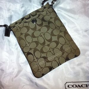 🔴REDUCED🔴 Authentic Coach Chelsea Swingpack