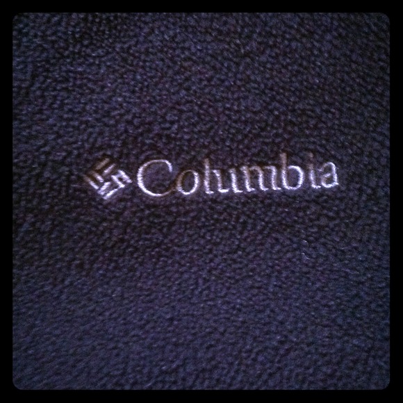 ❌SOLD❗Black Columbia Zip-Up