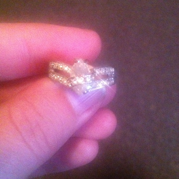 Marquise cut cubic ziconia