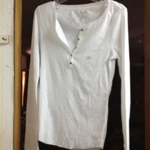 Aeropostale long sleeve shirt.