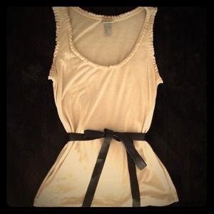 Reserved bundle- Paige shorts, BR dress, H&M top