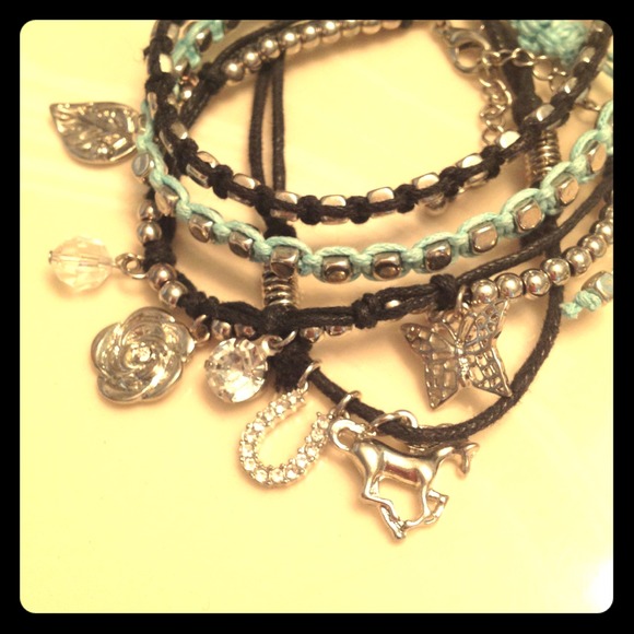 **SOLD** Friendship bracelets