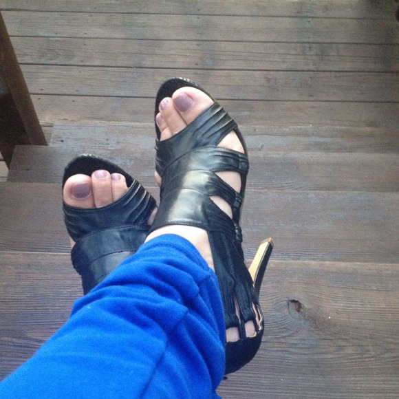 Heels - Picture 2 of 4