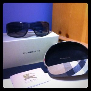 Burberry Accessories - Burberry Sunglasses (Complete with Case) Burberry Accessories - Burberry Sunglasses (Complete with Case)