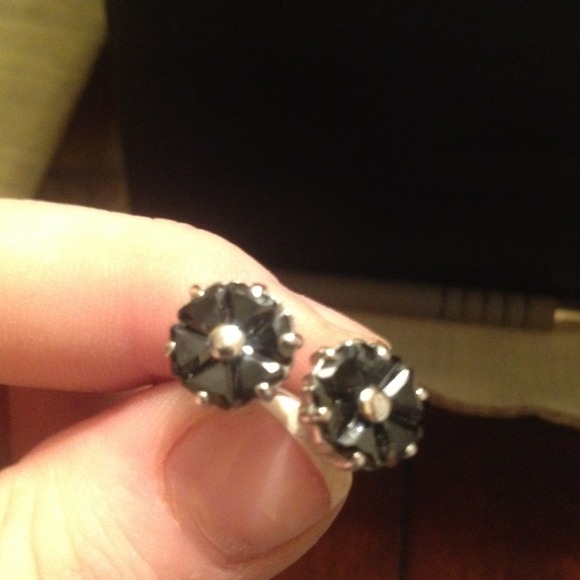 🔴Reduced🔴Black Oxford sterling silver errings