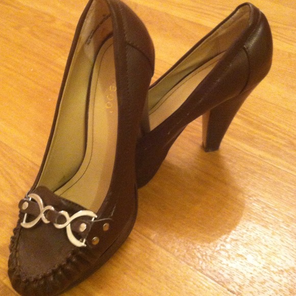 Brown heels by Bamboo