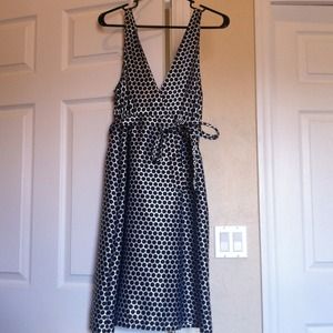 Sold in bundle! Adorable black and white dress
