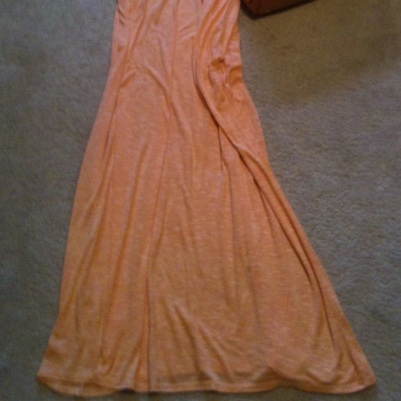 Peach maxi dress - Picture 2 of 4