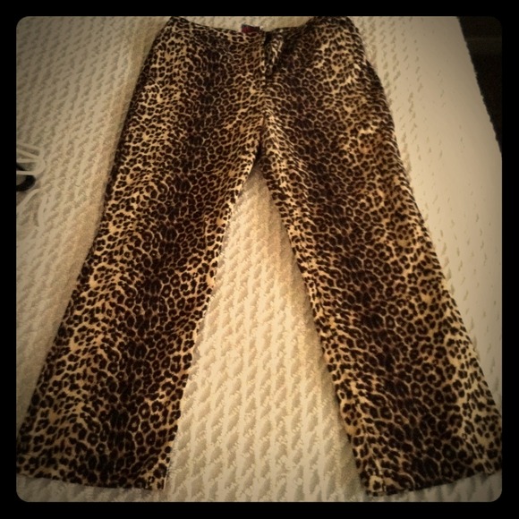 Traded!!Carolina blues leopard print pants