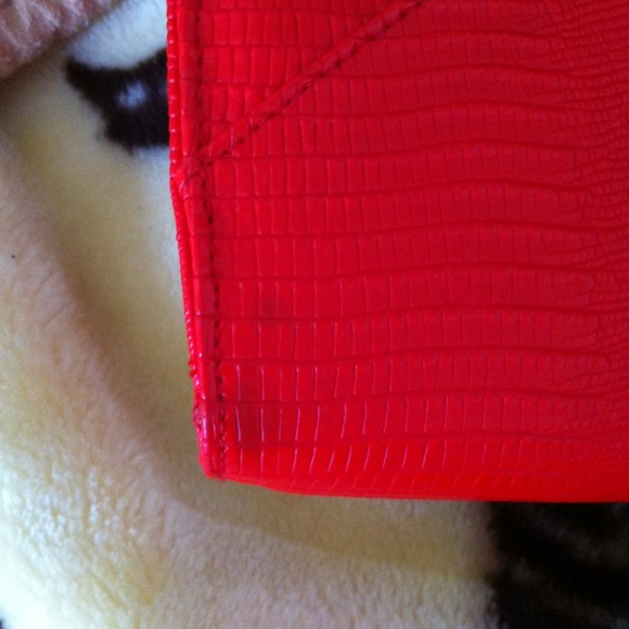 Red Shoulder Purse - Picture 2 of 3