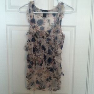 Floral ruffle top